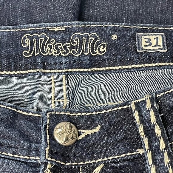 Miss Me Signature Mid-Shorts | Size 31 | Style JY5014058 - Picture 9 of 11